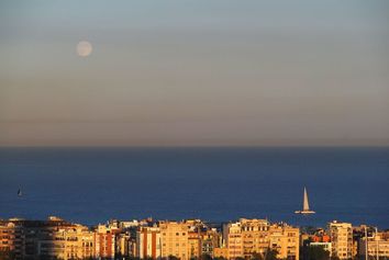 Instal·lem una boia per mesurar l’acidificació del Mediterrani