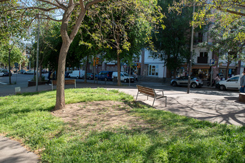 Millorem les voreres de l'avinguda de Rio de Janeiro entre el carrer de Vèlia i el passeig de la Ciutat de Mallorca