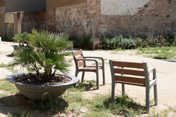 Remodelem la plaça de les Dones de Motor Ibèrica i millorem els Jardins d’Elisa Garcia Saez