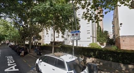 Millorem la vorera del carrer de Concepció Arenal entre carrer de Dublin i el passeig Fabra i Puig