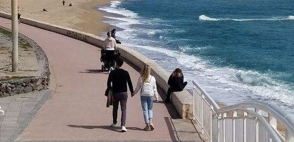 Passeig marítim de la Mar Bella